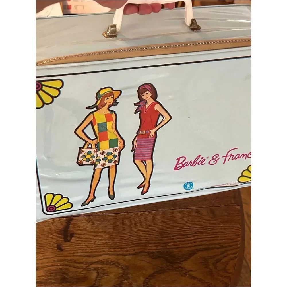 Mattel 1963 Barbie & Francie luggage storage case. Got a Barbie or Francie? - Picture 10 of 17